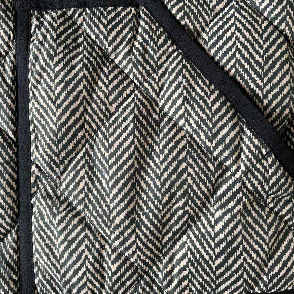 New J.Crew Herringbone Quilted Down Puffer Excursion Vest Multiple Sizes - Picture 4 of 5
